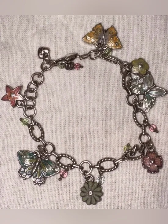🦋 BRIGHTON Silver, Butterfly, & Flower Charm Bracelet! - Picture 1 of 2